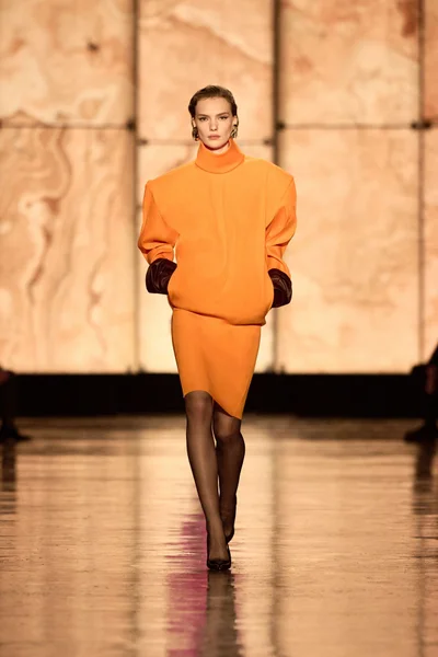 Look 2